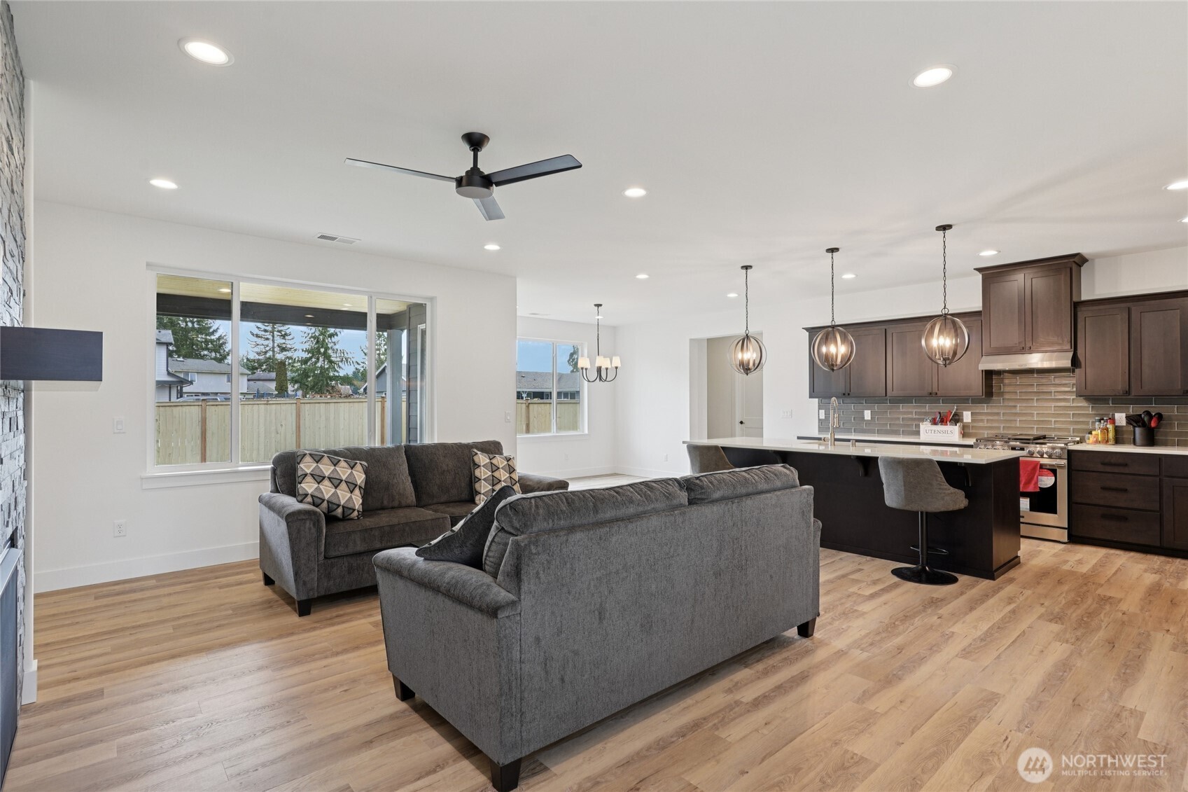 923 198th Street Ct E