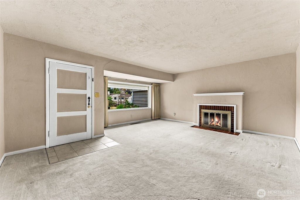 Photo of 10454 2nd Avenue S, Seattle, WA 98168 (MLS # 2577720)