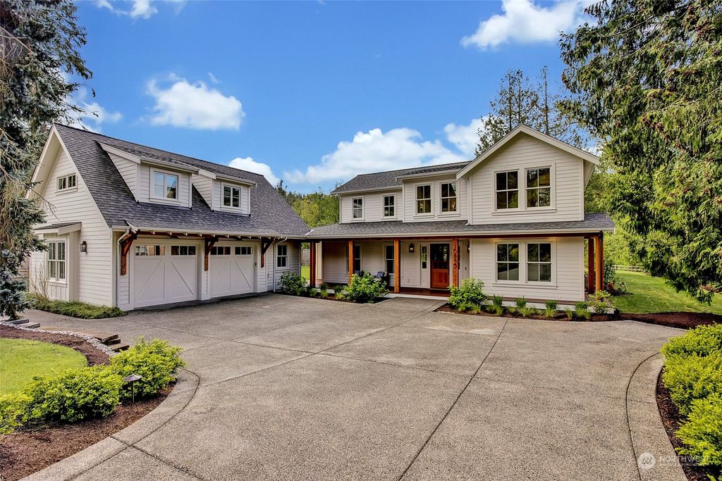 Photo of 10835 NE 108th Street, Kirkland, WA 98033 (MLS # 2065945)