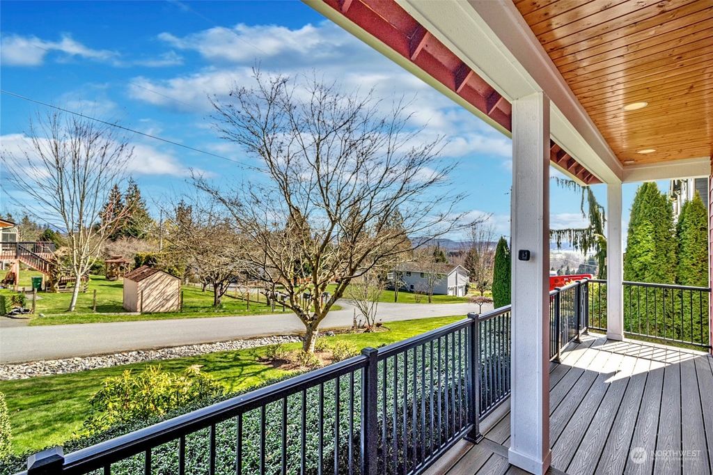 Photo of 7502 77th Drive SE, Snohomish, WA 98290 (MLS # 2050114)