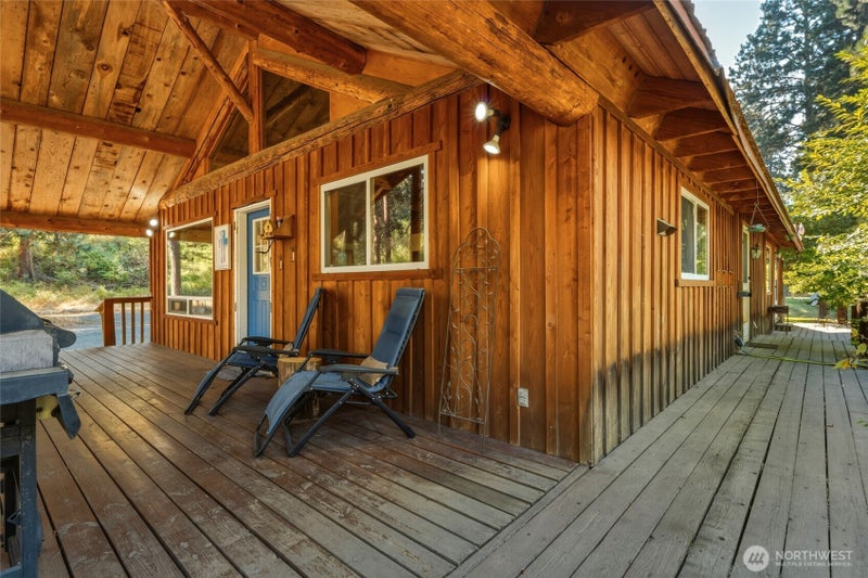 106 Wolf Ridge Lane