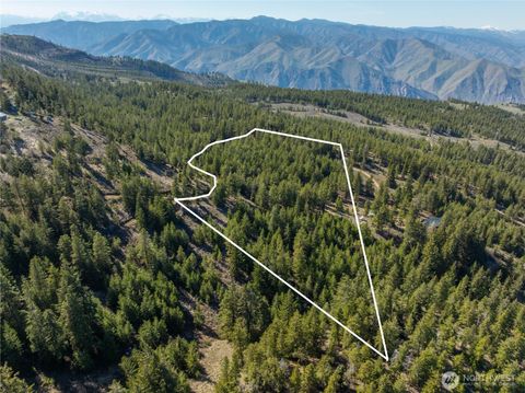 Photo of 109 Fir Road, East Wenatchee, WA 98802 (MLS # 2507868)