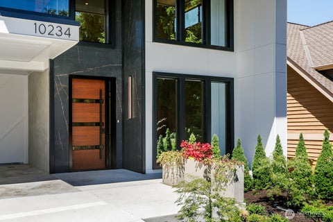 Photo of 10234 NE 20th Place, Bellevue, WA 98004 (MLS # 2579348)