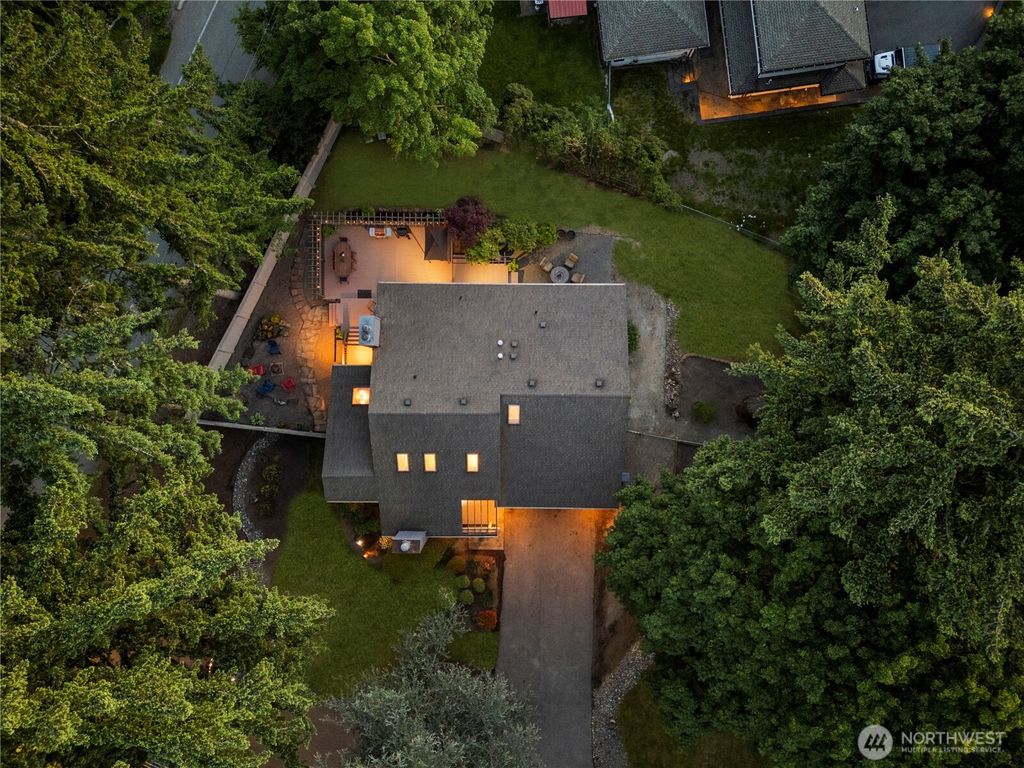 Photo of 16004 NE 6th Street, Bellevue, WA 98008 (MLS # 2387054)