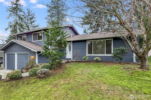 Photo of 16387 129th Avenue SE, Renton, WA 98058 (MLS # 2475687)