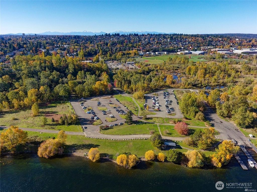 Photo of 5845 NE Park Point Drive #G203, Seattle, WA 98115 (MLS # 2455045)