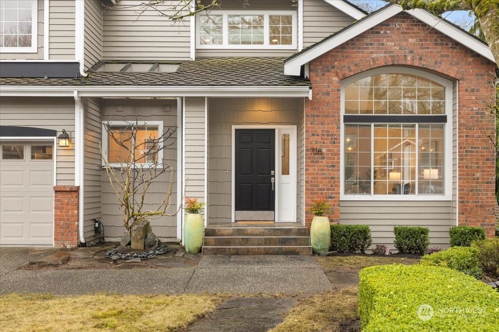Photo of 716 41st Place, Everett, WA 98201 (MLS # 2324092)