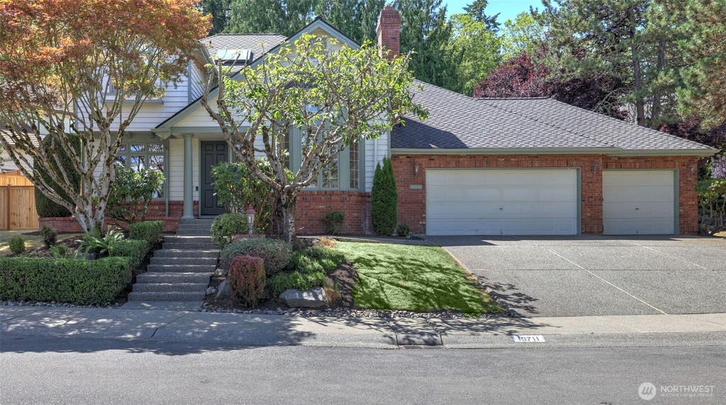 Photo of 10711 177th Court NE, Redmond, WA 98052 (MLS # 2553335)