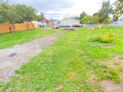 A home in Chehalis