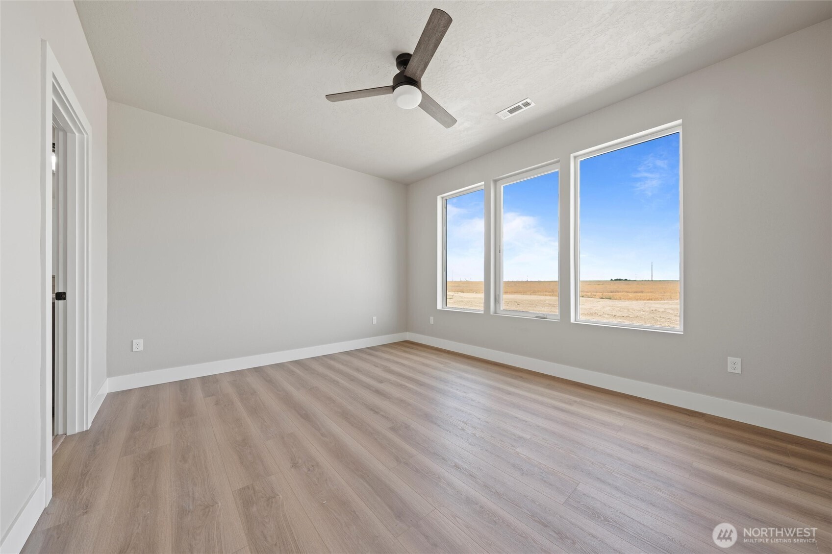 4308 W Surf Scoter Street