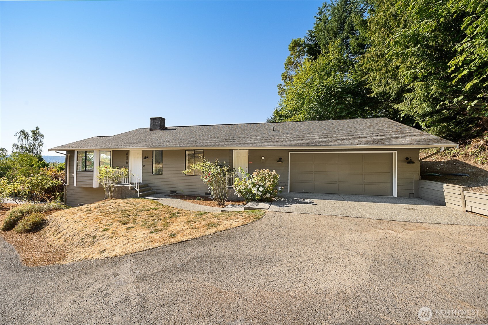 606 Prospect Avenue