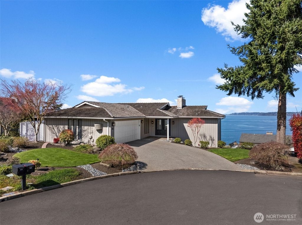 Photo of 165 S 293rd Street, Federal Way, WA 98003 (MLS # 2499034)
