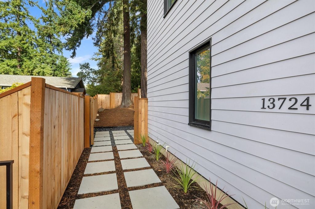 Photo of 13726 22nd Avenue NE #3, Seattle, WA 98125 (MLS # 2447554)