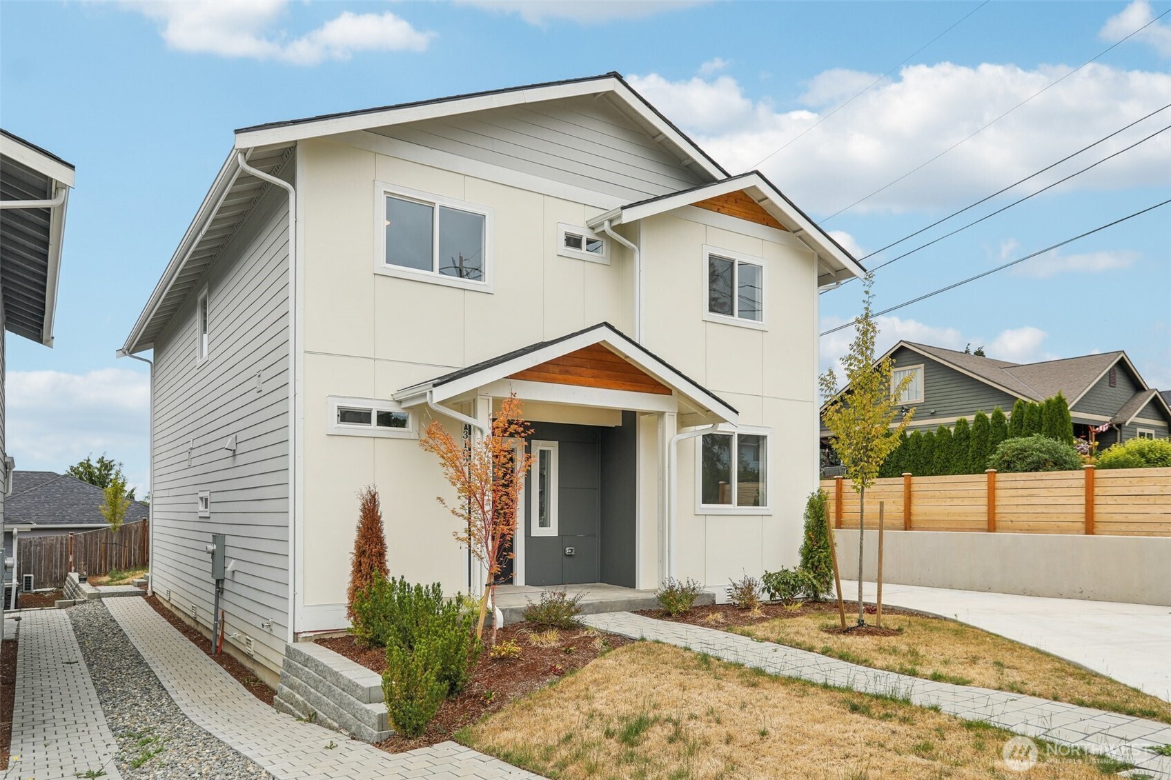3102 44th Avenue NE