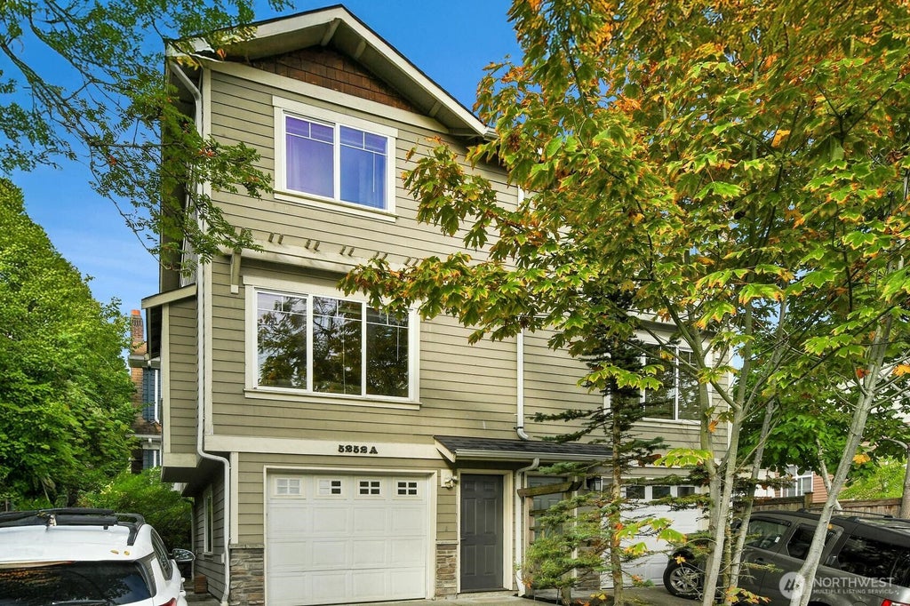 Photo of 5252 12th Avenue NE #A, Seattle, WA 98105 (MLS # 2590020)