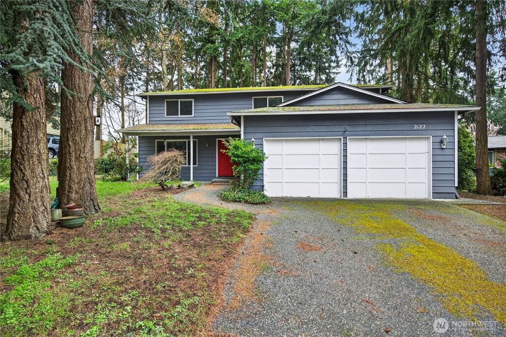 Photo of 2122 Fireside Ln, Oak Harbor, WA 98277 (MLS # 2487662)
