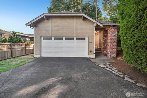 Photo of 11641 NE 95th Street, Kirkland, WA 98033 (MLS # 2583362)