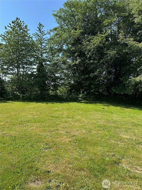 Photo of 1792 Vail Avenue, Raymond, WA 98577 (MLS # 2388068)