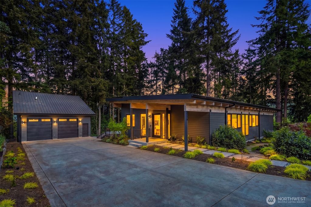 Photo of 3216 168th Place SE, Bellevue, WA 98008 (MLS # 2520233)