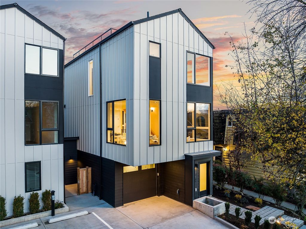 Photo of 4216 Latona Avenue NE, Seattle, WA 98105 (MLS # 2310918)