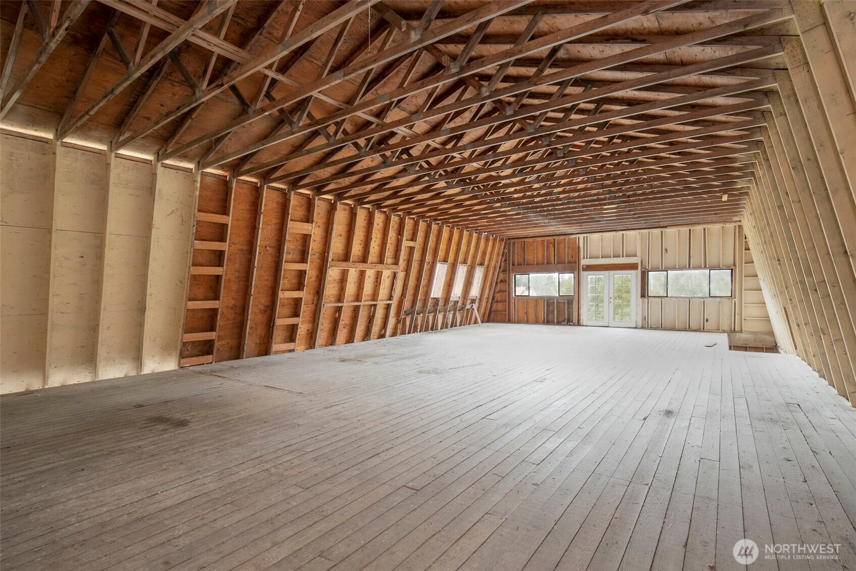 9590 NE Leprechaun Lane