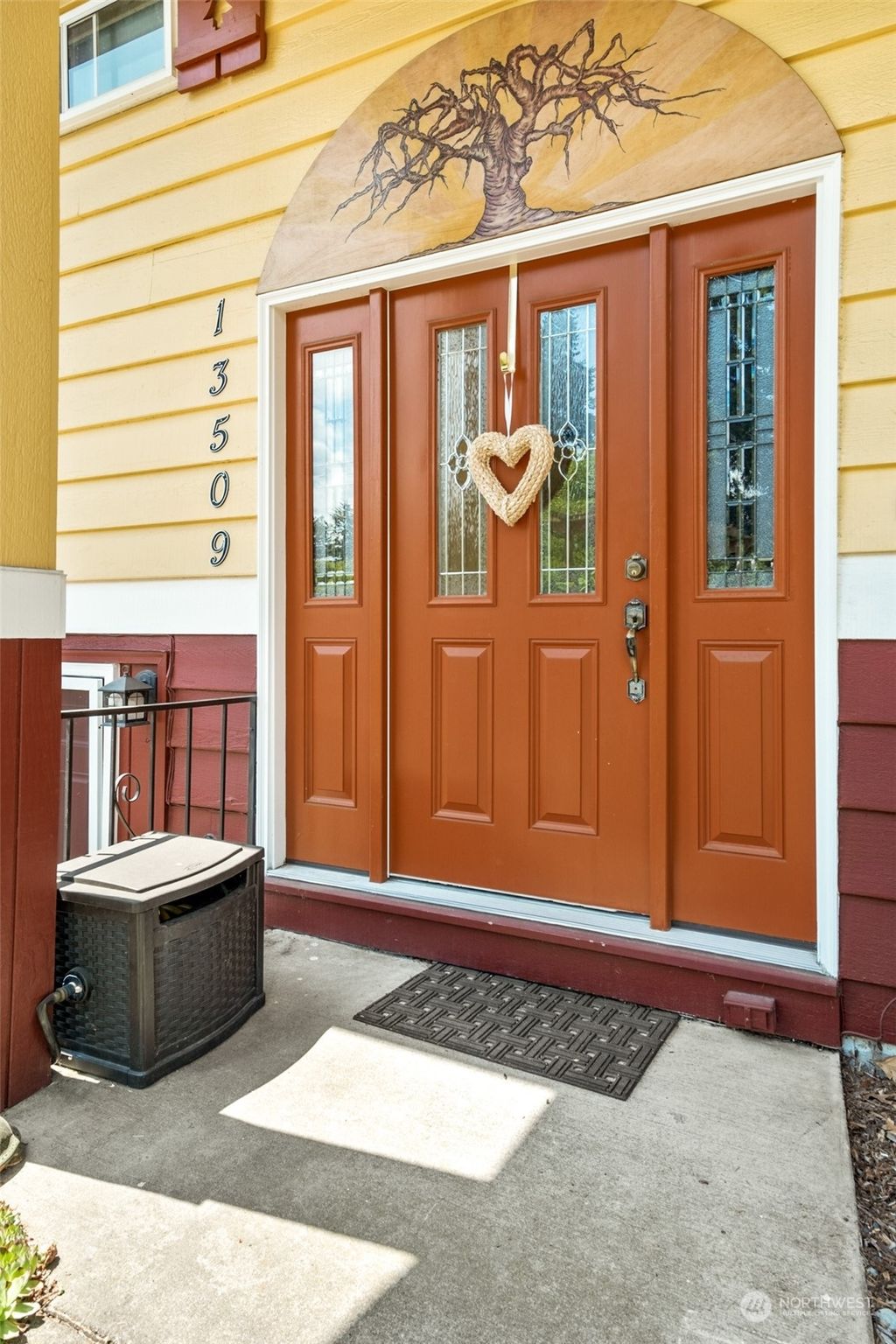 Photo of 13509 120th Avenue NE, Kirkland, WA 98034 (MLS # 2137936)