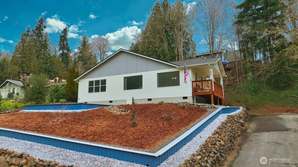 Photo of 800 N 23rd Ave, Kelso, WA 98626 (MLS # 2545065)
