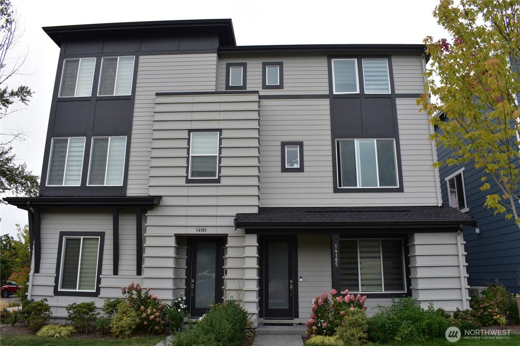 Photo of 14105 272nd Place NE, Duvall, WA 98019 (MLS # 2582749)