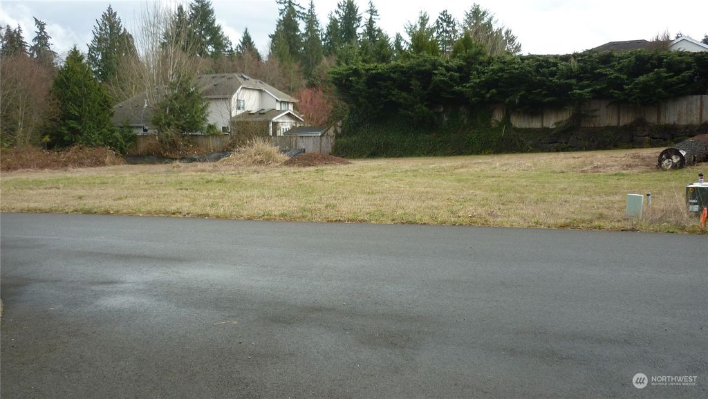 Photo of 5401 NE 25th Street, Renton, WA 98059 (MLS # 2047128)