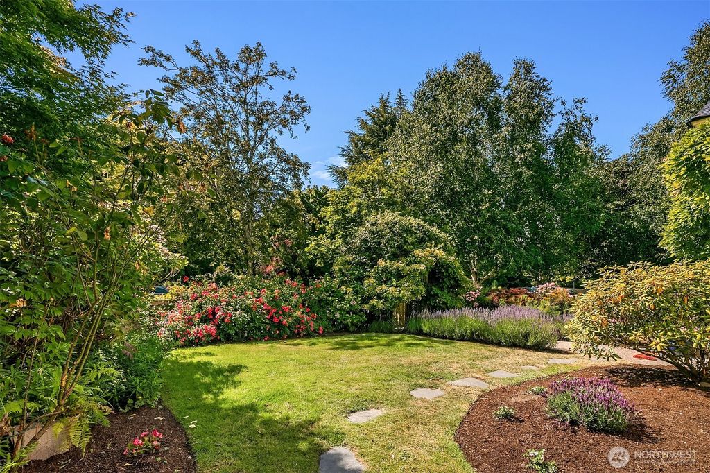 Photo of 2318 33rd Avenue S, Seattle, WA 98144 (MLS # 2394547)