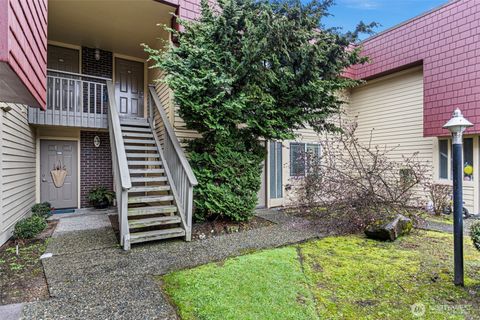 Photo of 14200 SE 6th Street #57, Bellevue, WA 98007 (MLS # 2495018)