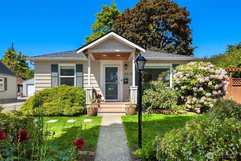 9713 33rd Avenue SW Seattle WA 98126