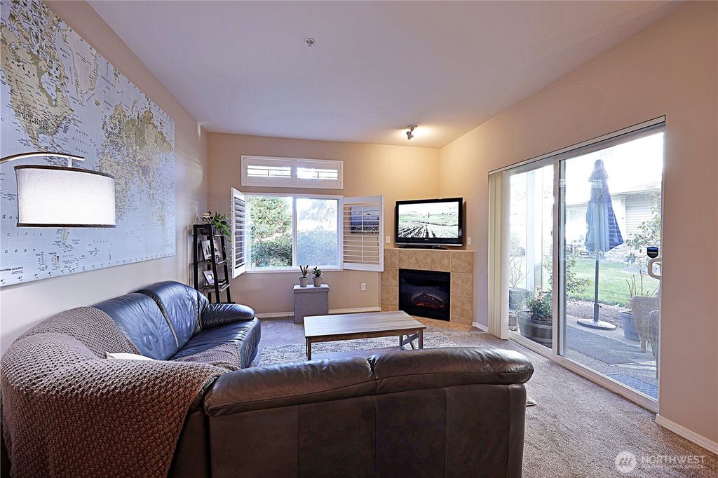 Photo of 1031 61st St SE St #106, Auburn, WA 98092 (MLS # 2484575)