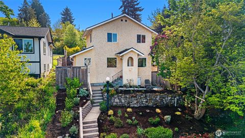 Photo of 5620 38th Avenue SW, Seattle, WA 98126 (MLS # 2500717)