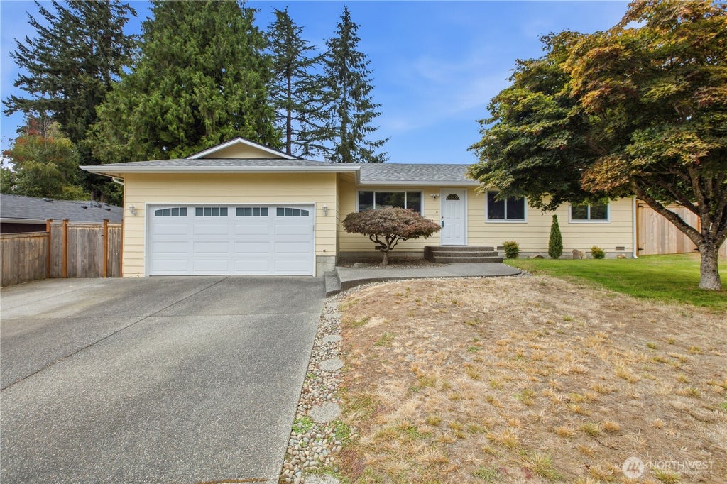Photo of 18759 130th Avenue SE, Renton, WA 98058 (MLS # 2577156)