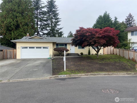 Photo of 18759 130th Avenue SE, Renton, WA 98058 (MLS # 2577156)
