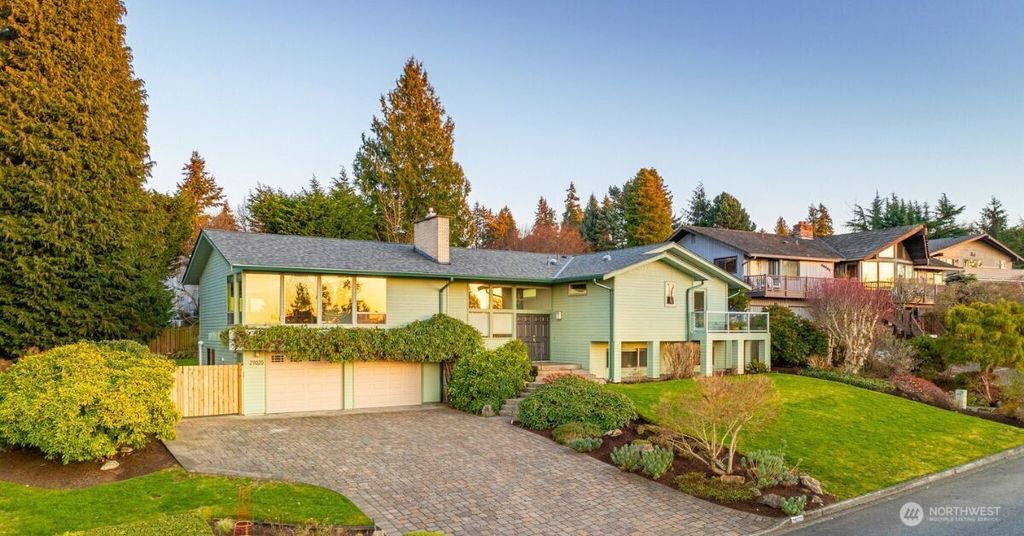 Photo of 29020 8th Avenue S, Federal Way, WA 98003 (MLS # 2334818)