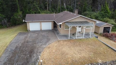 Photo of 1314 232nd Lane, Ocean Park, WA 98640 (MLS # 2414812)