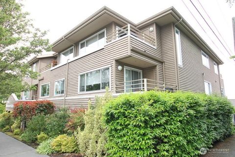 Photo of 214 W McGraw Street #303, Seattle, WA 98119 (MLS # 2492320)