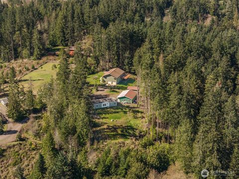 Photo of 997 Old Olympic Highway, Port Angeles, WA 98362 (MLS # 2499109)