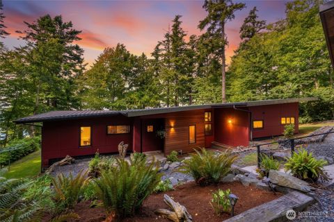 Photo of 2591 Taft Drive, Lummi Island, WA 98262 (MLS # 2435371)