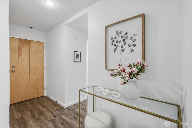 1601 E Columbia Street 104