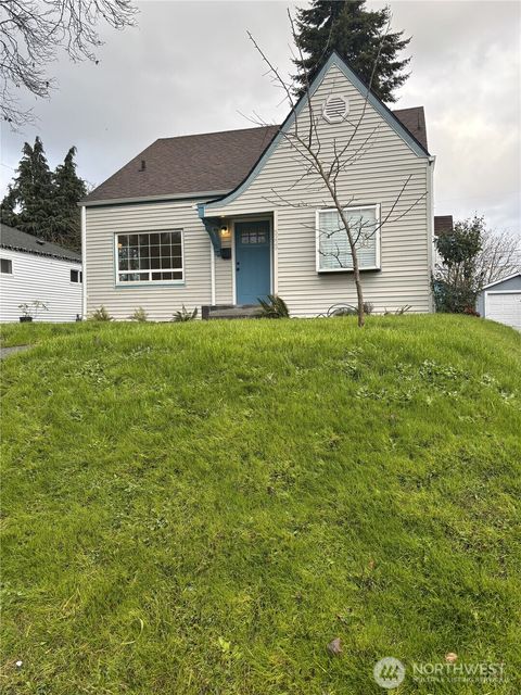 Photo of 5229 S Thompson Avenue, Tacoma, WA 98408 (MLS # 2460627)
