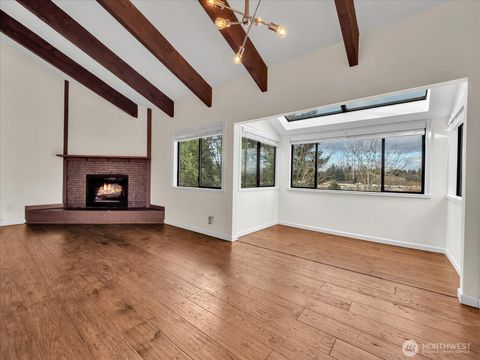 Photo of 12840 SE 40th Court #E1, Bellevue, WA 98006 (MLS # 2479391)