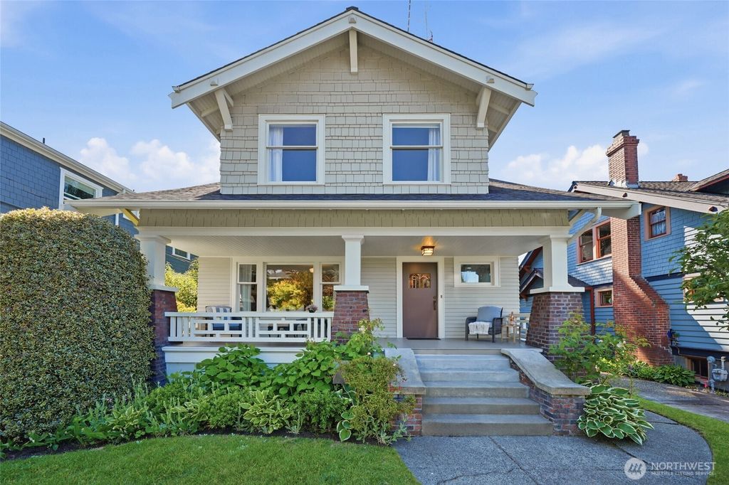 Photo of 1519 1st Avenue N, Seattle, WA 98109 (MLS # 2530271)
