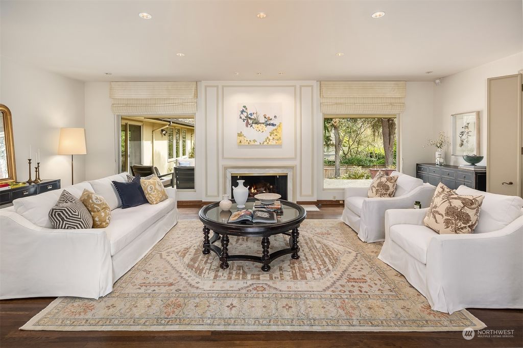 Photo of 1612 Shenandoah Drive E, Seattle, WA 98112 (MLS # 2050067)