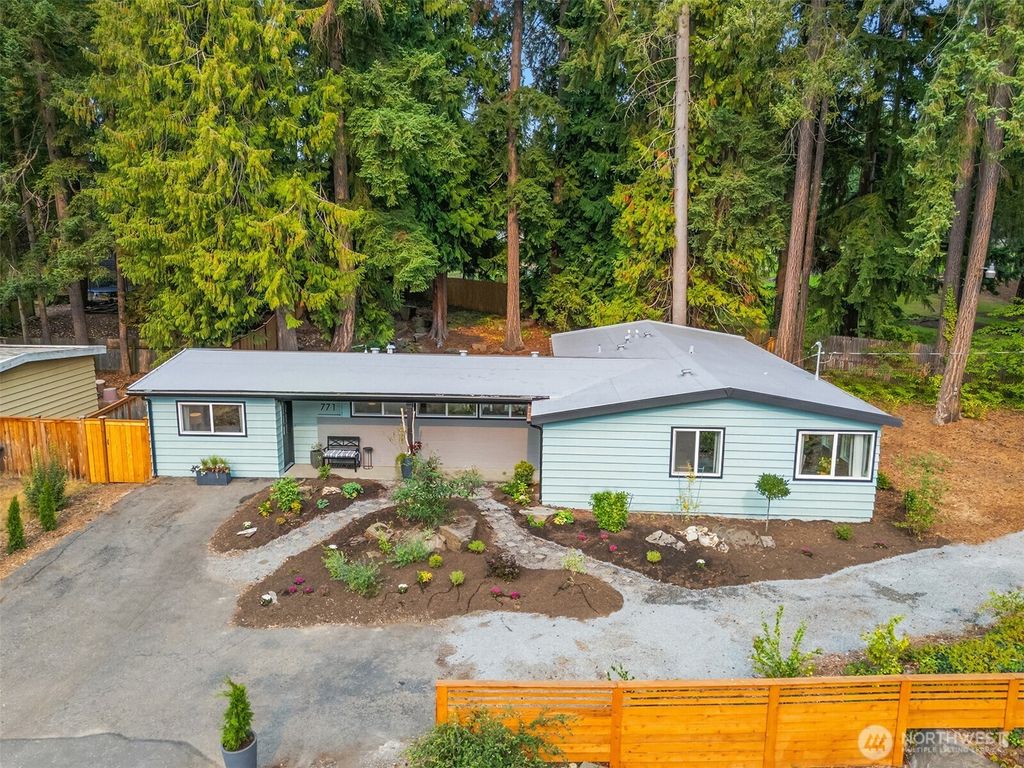Photo of 771 Edmonds Way, Edmonds, WA 98020 (MLS # 2427066)