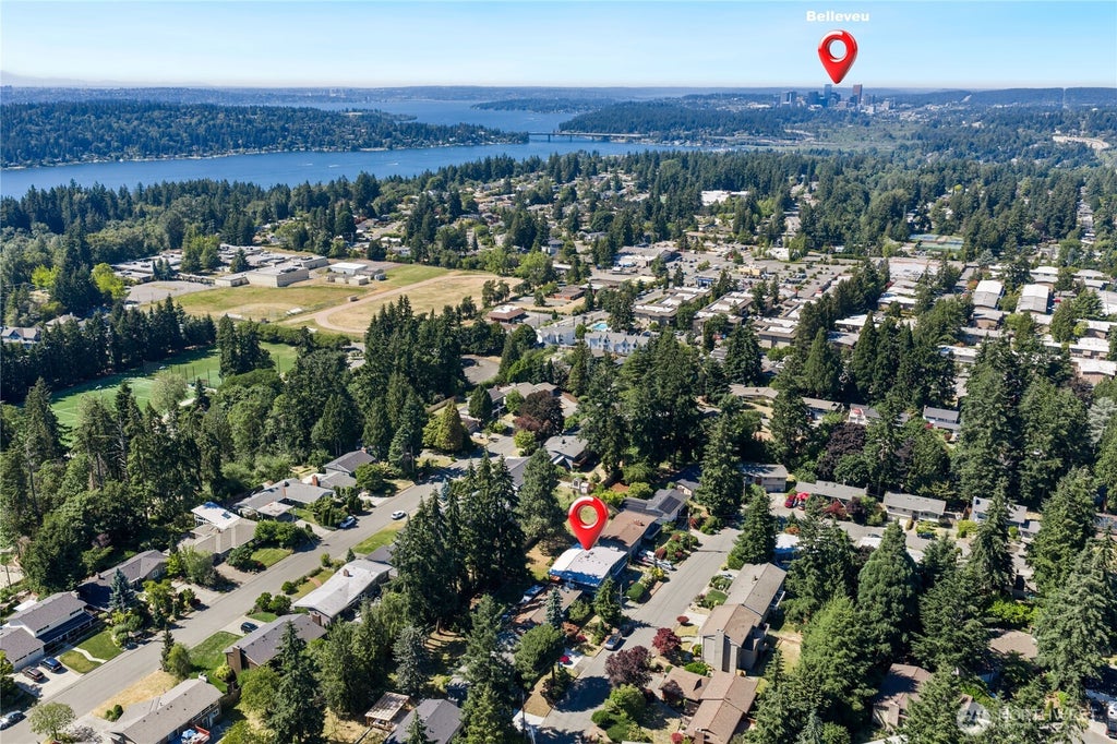 Photo of 6215 122nd Avenue SE, Bellevue, WA 98006 (MLS # 2584744)