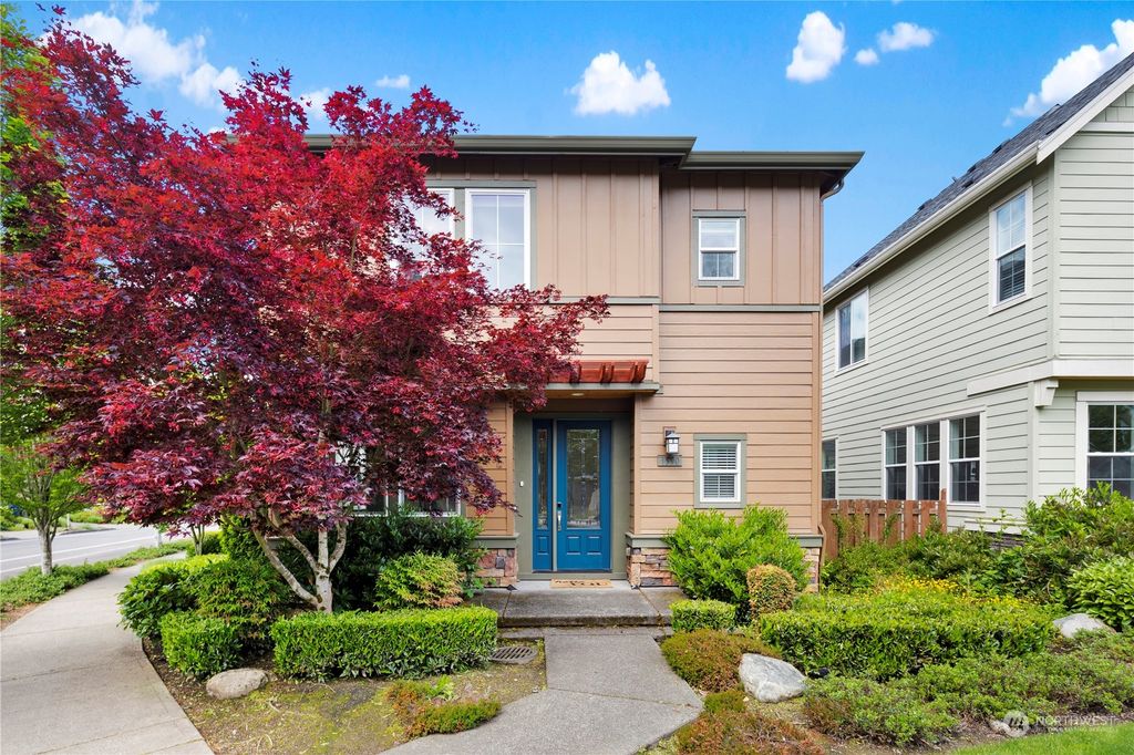 Photo of 1590 NE Falls Drive, Issaquah, WA 98029 (MLS # 2033827)