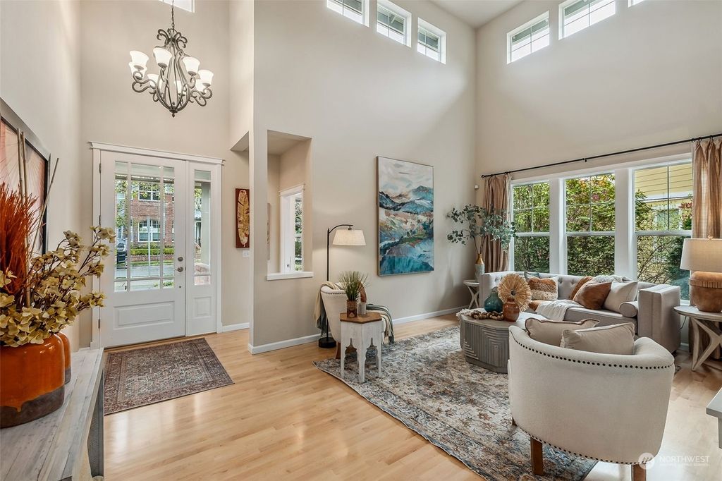 Photo of 1798 28th Avenue NE, Issaquah, WA 98029 (MLS # 2224619)